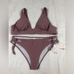 LOMITTI - 2 PIECE BIKINI - SIZE XL